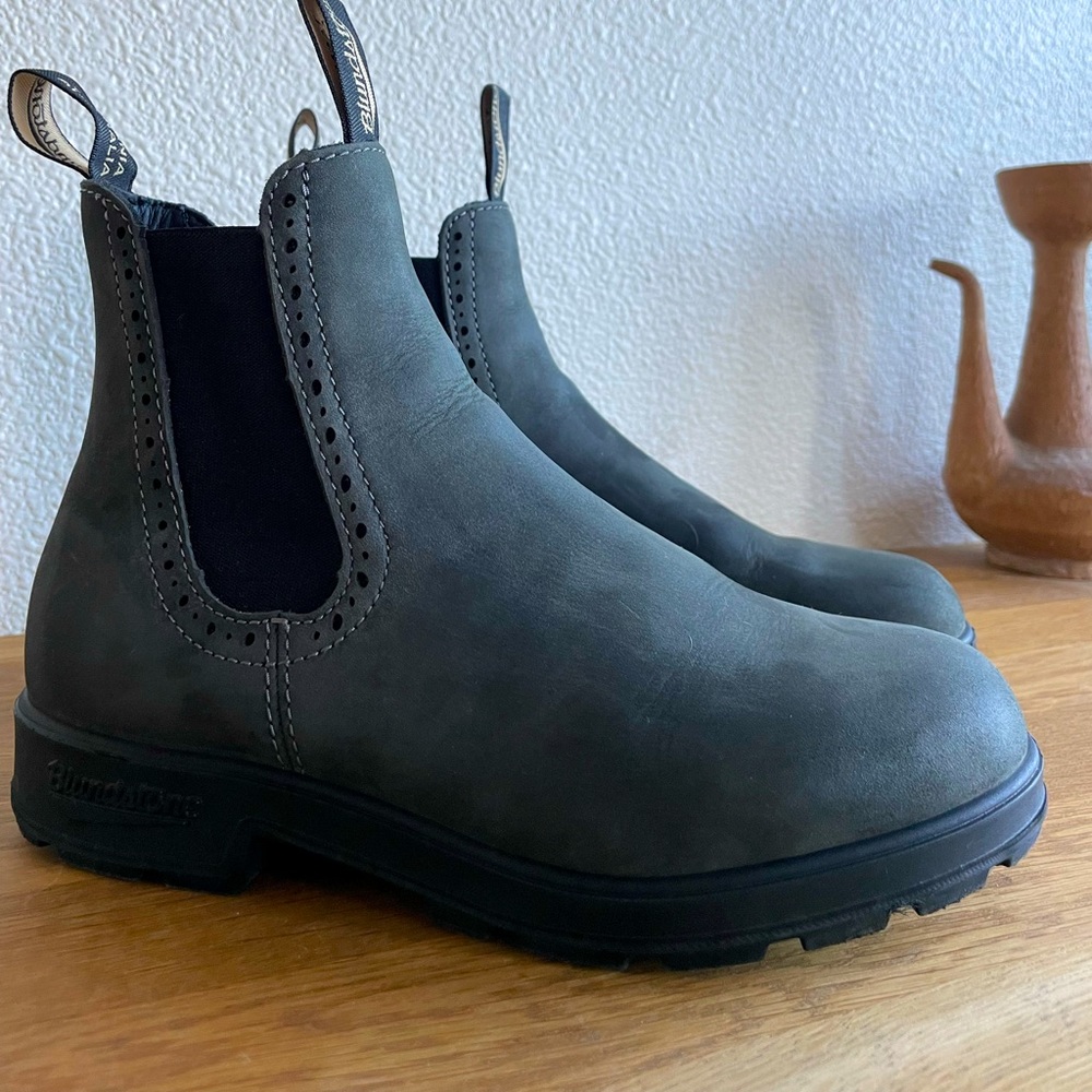 1630 high top blundstones